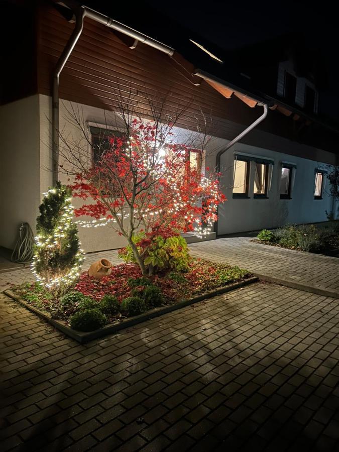Pension Zum Paradies Harthausen  Buitenkant foto