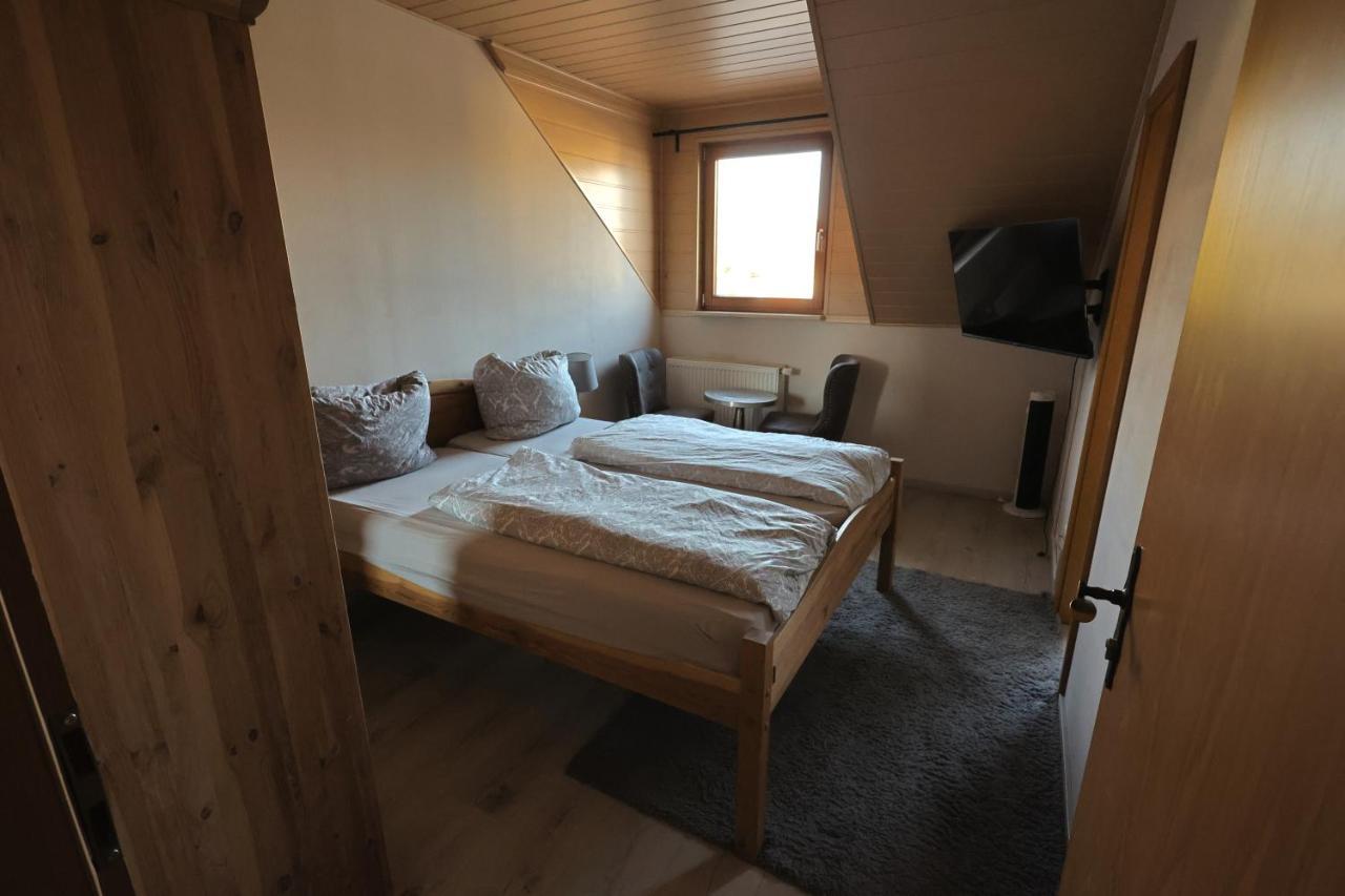 Pension Zum Paradies Harthausen  Buitenkant foto