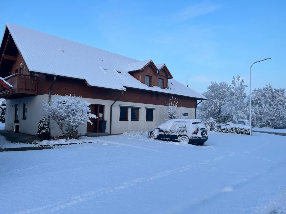 Pension Zum Paradies Harthausen  Buitenkant foto