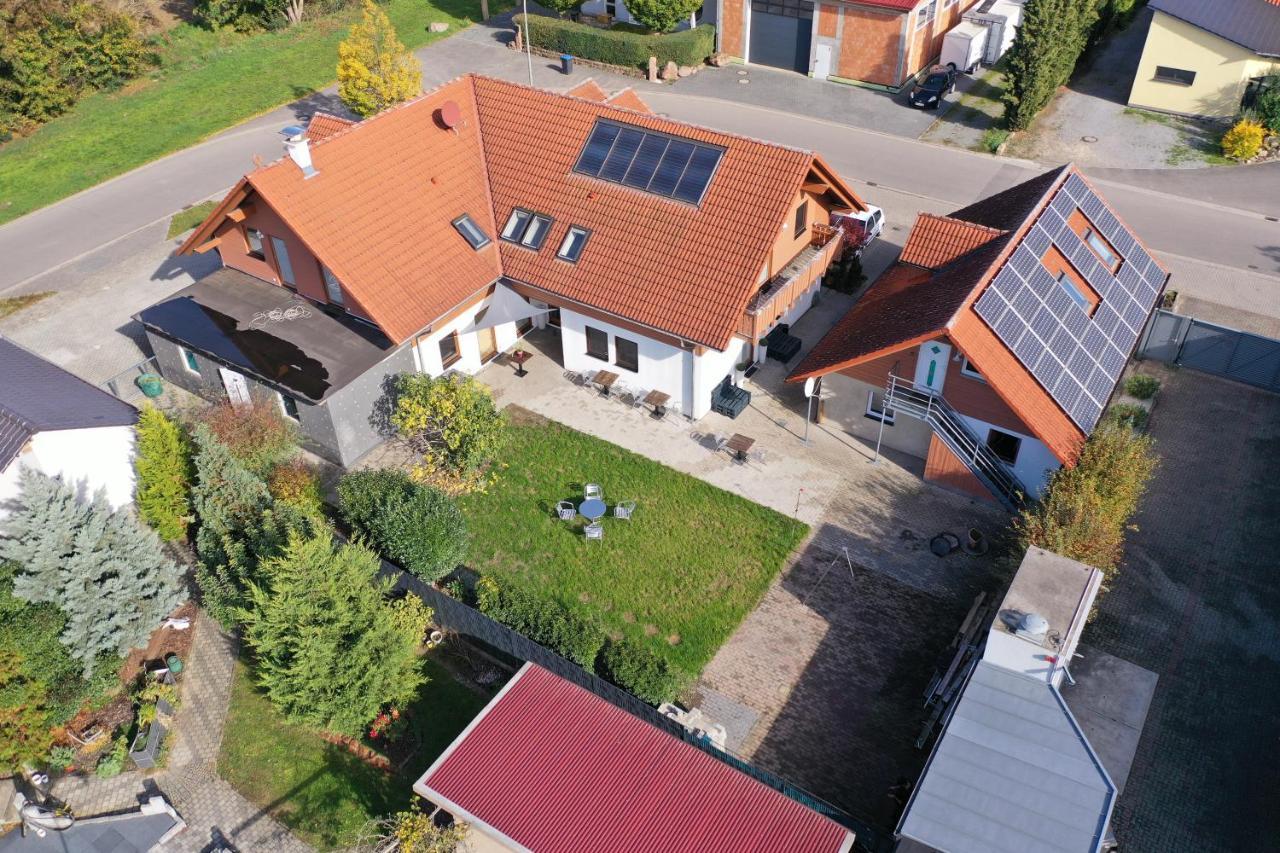Pension Zum Paradies Harthausen  Buitenkant foto