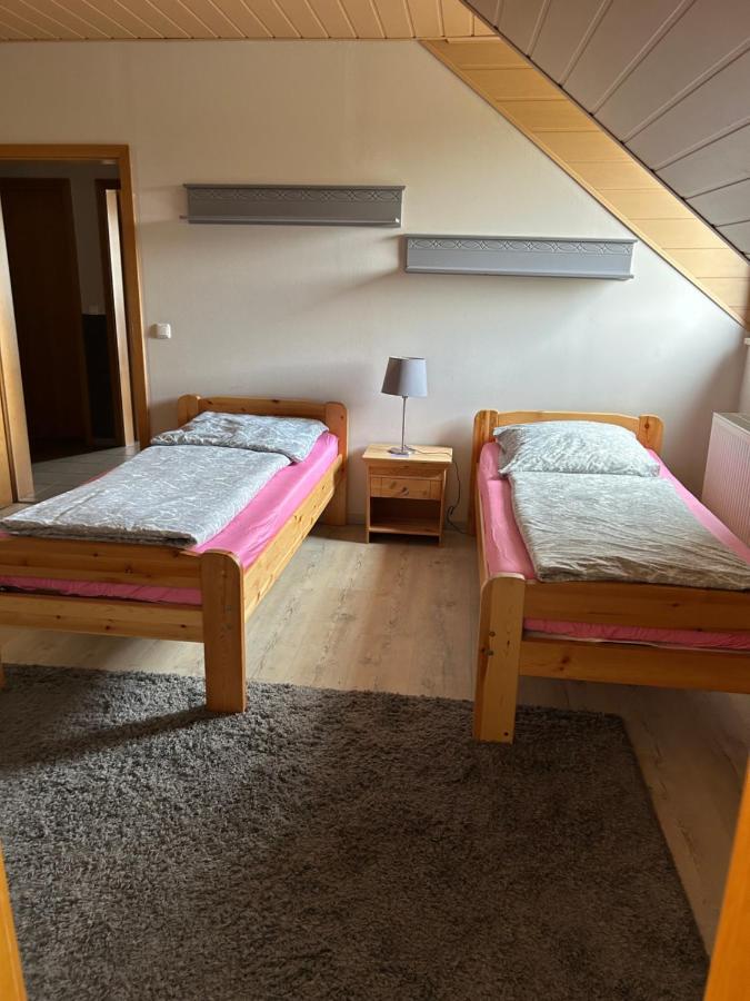 Pension Zum Paradies Harthausen  Buitenkant foto